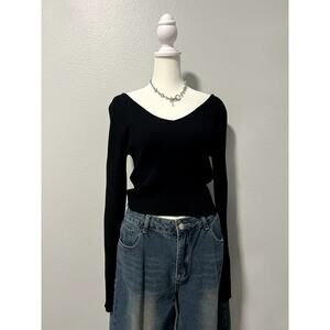 *(*NEW) Forever 21 V-Neck Knit Crop Top